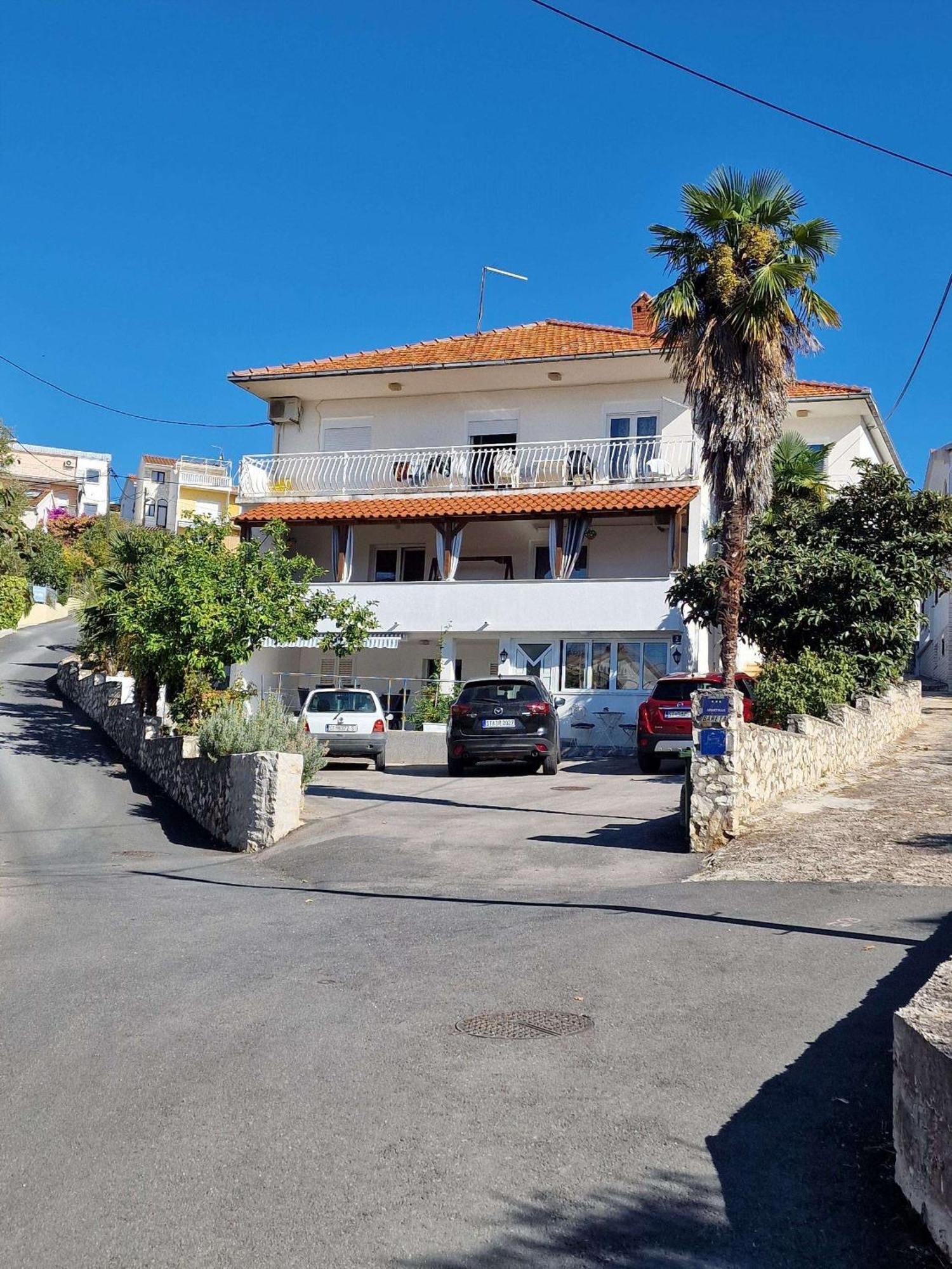 Apartment Family Friendly With A Swimming Pool Okrug Gornji, Ciovo - 23007 Trogir